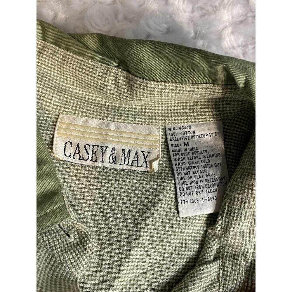Casey & Max Size M Vintage Sage Herringbone Embroidered Floral Button Down NWT - Picture 5 of 15